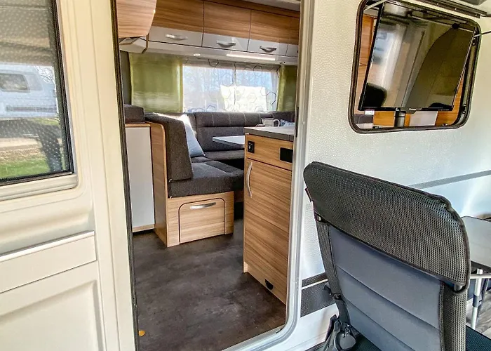 George Glamper Moin * Belau